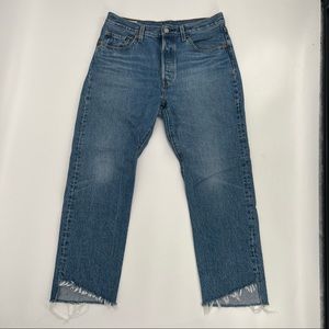 Levi's Women's Straight Leg Jeans in Medium Blue Denim